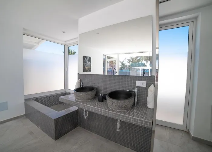 Valhalla * Playa Blanca (Lanzarote)